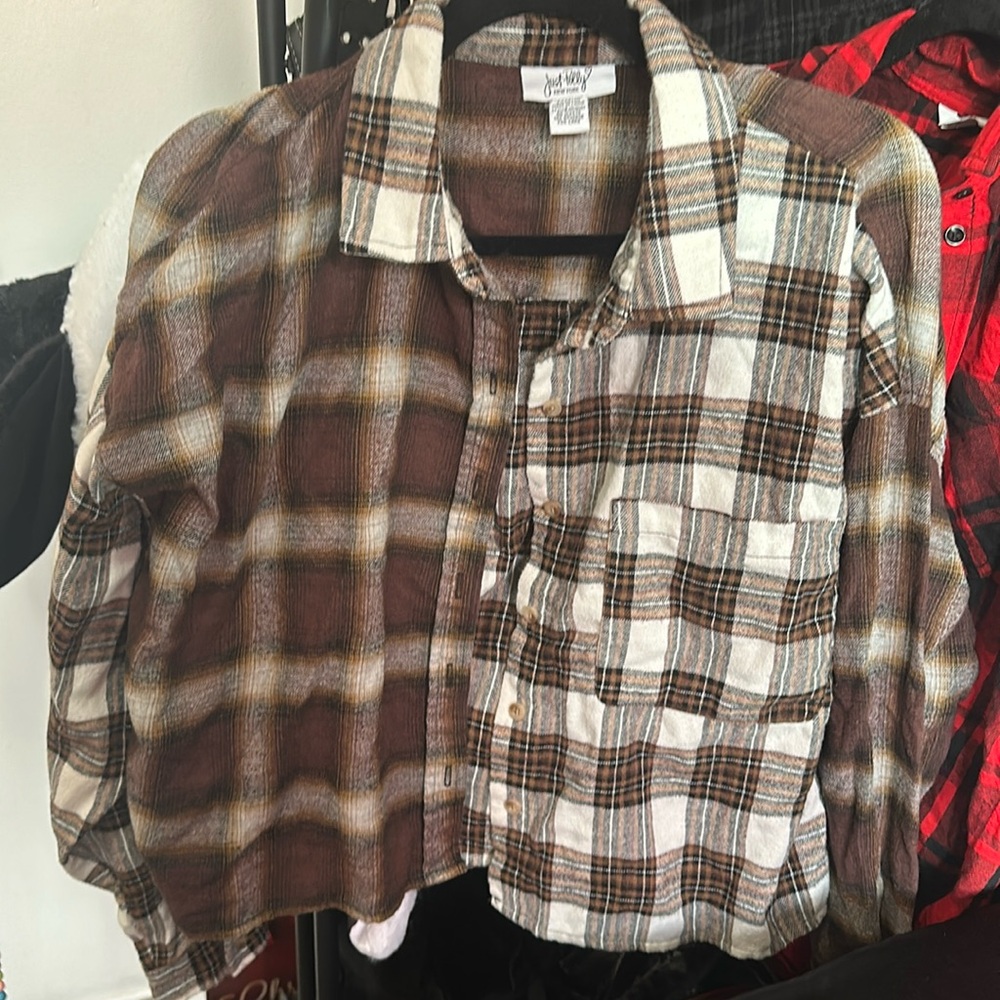 Just Polly
Juniors' Plaid Button-Down Top
